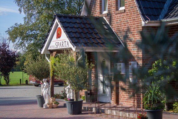 Entrada al alojamiento