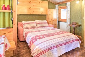 1 Schlafzimmer, Bügeleisen/Bügelbrett, Reisekinderbett, kostenloses WLAN