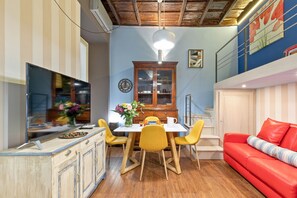 City-Apartment, 1 Schlafzimmer | Essbereich im Zimmer