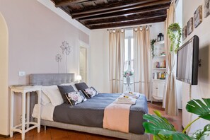 Apartment, 1 Bedroom | 1 bedroom, individually decorated, individually furnished, desk