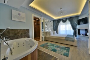 Suit Jakuzili Florit Odasi | Sengetøy i egyptisk bomull, sengetøy av topp kvalitet og dundyner