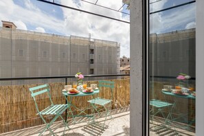 Design Apartment, 2 Bedrooms, Balcony | Balcony - Rome as you feel - Pellegrino Apartment (Rome)
