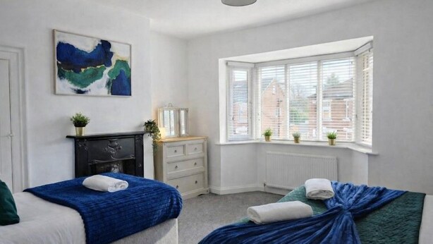 3 habitaciones, wifi gratis y ropa de cama 
