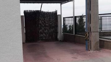 Enceinte de lâhĂ©bergement