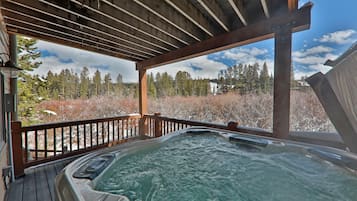 Resortwoning, 3 slaapkamers | Spabad buiten