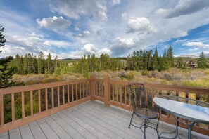 Maison mitoyenne, 3 chambres | Balcon