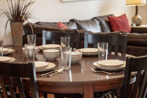 Townhome, 3 Bedrooms | Dining