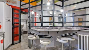 Apartment, 2 Bedrooms | In-room dining