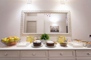 รวมอาหารเช้าแบบบุฟเฟ่ต์ ทุกวัน