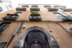 ทางเข้าที่พัก