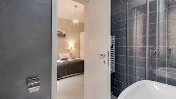 Appartement, 2 chambres | Salle de bain