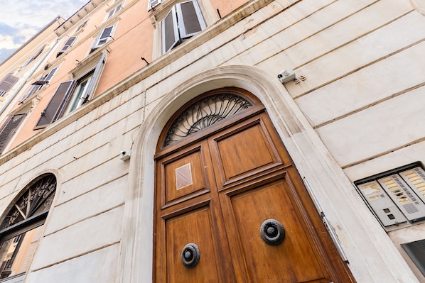 Entrée de l’hébergement