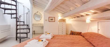 Apartment, 1 Bedroom, Terrace | 1 bedroom, individually decorated, individually furnished