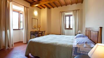 7 habitaciones, cortinas blackout, wifi gratis y ropa de cama