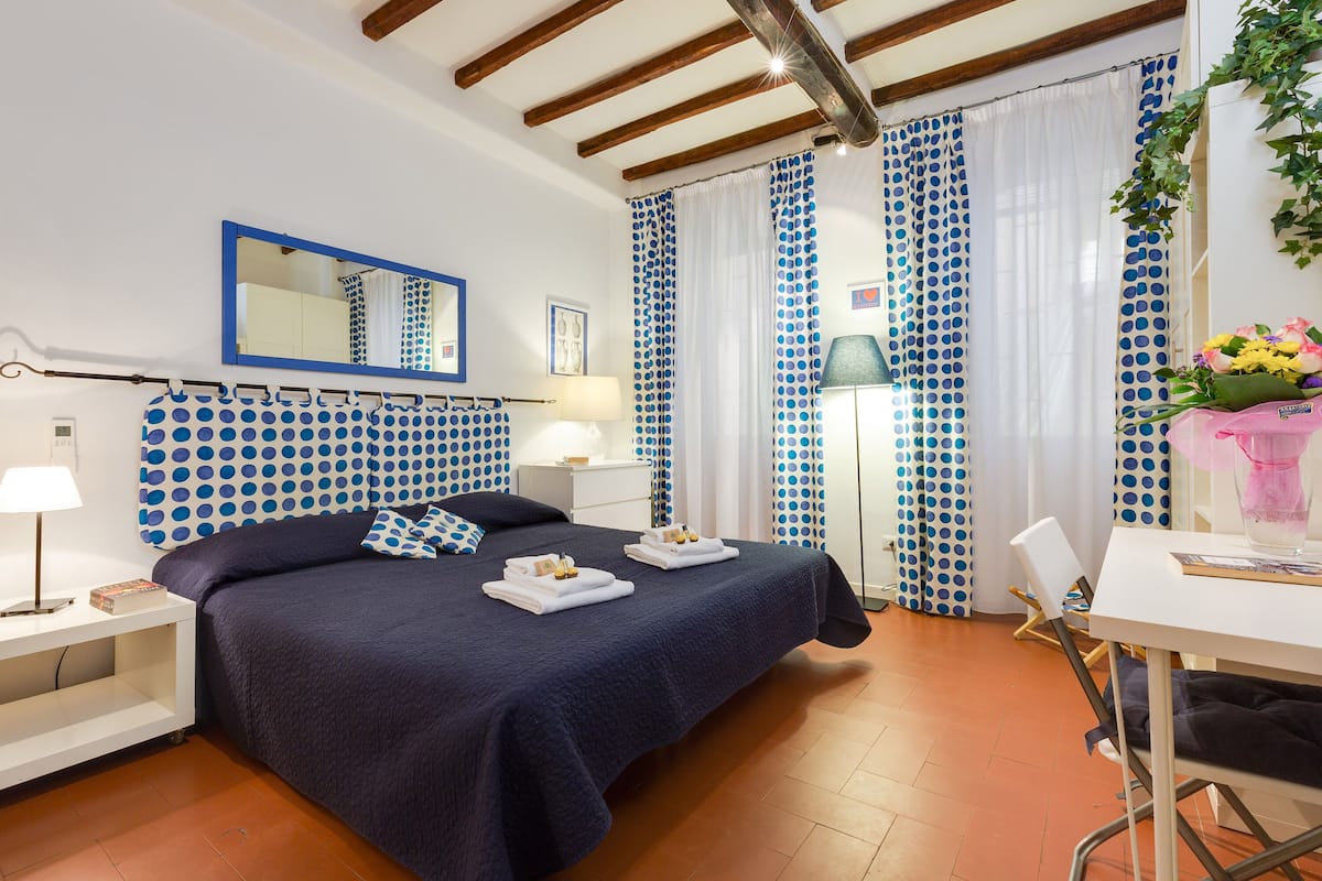 Piazza dei Satiri Studio | 1 bedroom, individually decorated, individually furnished
