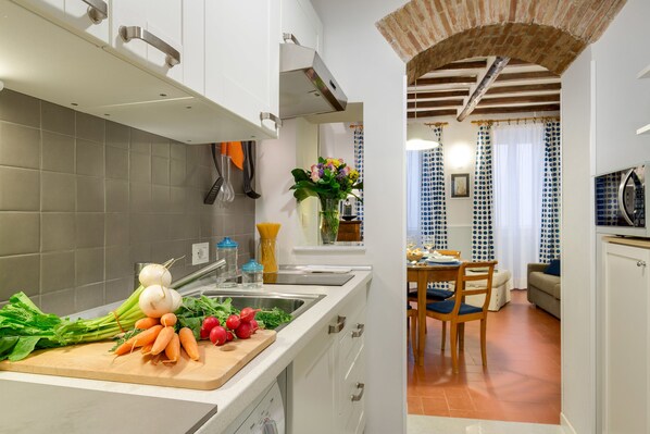 Duplex, 1 Bedroom | Private kitchenette | Fridge, microwave, stovetop, coffee/tea maker - Rome as you feel - Piazza dei Satiri (Rome)