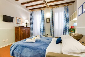 Cunas, wifi gratis y ropa de cama 