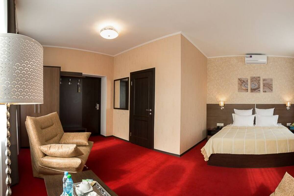 Standaard kamer, 1 twee- of 2 eenpersoonsbedden | 1 slaapkamer, luxe beddengoed, een minibar, een kluis op de kamer