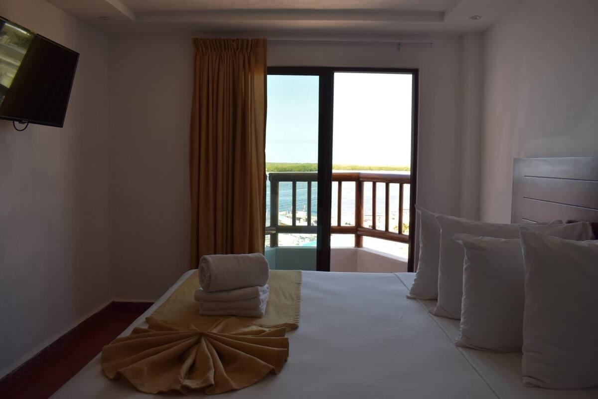 1 bedroom, free wifi, bed sheets