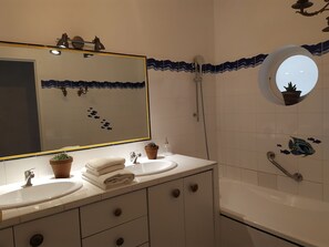 Suite, Ensuite, Garden View (Aloe) | Bathroom