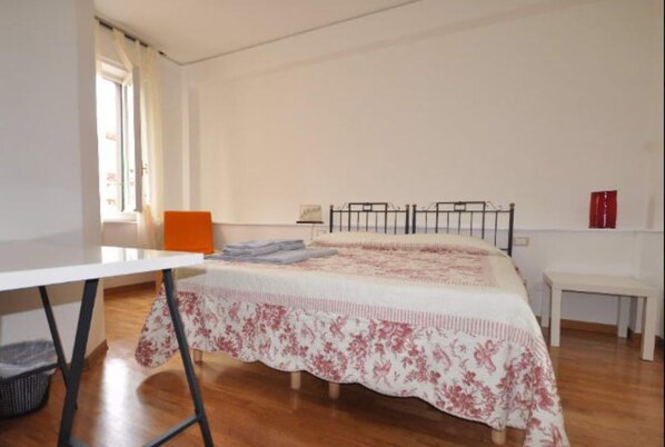 Habitación doble | Camas supletorias y wifi gratis