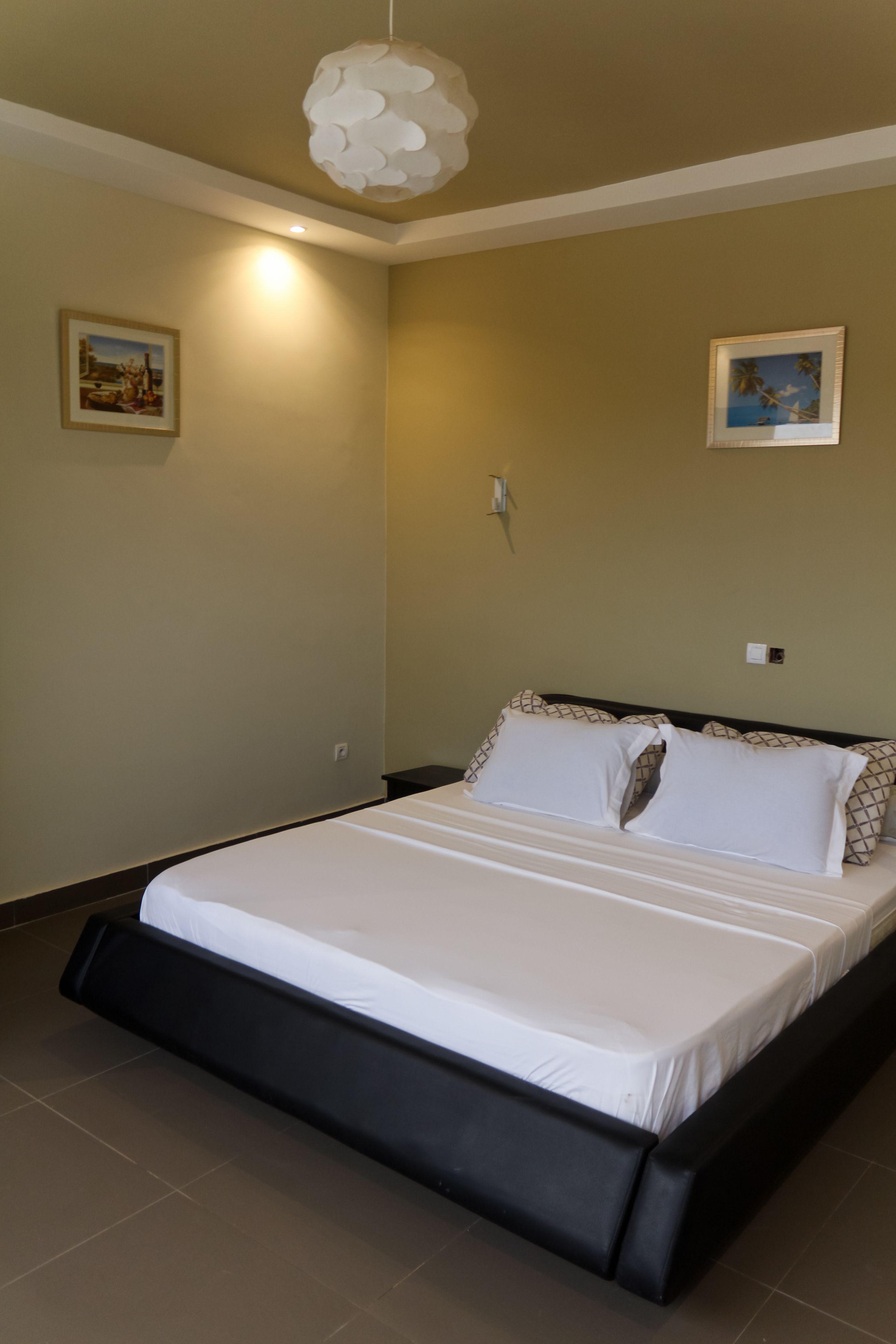 家庭公寓, 3 间卧室, 无烟房 | 办公桌、隔音、熨斗/熨衣板、免费 WiFi