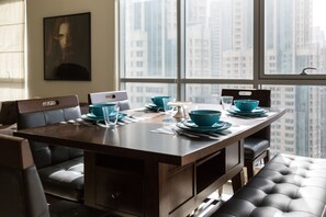 Exclusive Apartment, 2 Bedrooms | In-room dining - HiGuests - The Residences 5 Tower (Dubai)