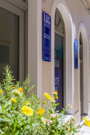 Exterior detail - ANNUNZIATA URBAN SUITES by LOC HOSPITALITY (Corfu)