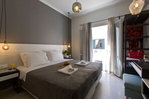 Soundproofing, iron/ironing board, free WiFi, bed sheets - ANNUNZIATA URBAN SUITES by LOC HOSPITALITY (Corfu)