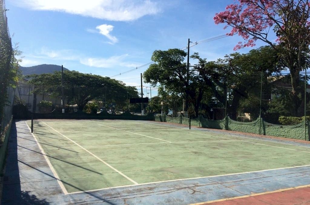 sports court