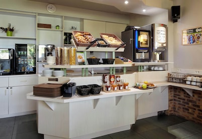 B&B Hotel Saclay