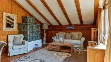 Apartment (Wank, incl. cleaning fee) | Ruang keluarga | Televisi 100-cm dengan saluran TV digital dan pemutar DVD