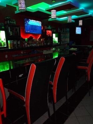Bar (en el alojamiento)