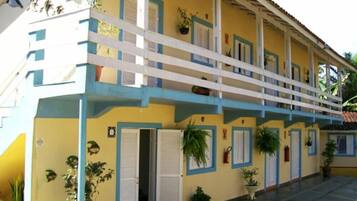 Fachada da propriedade