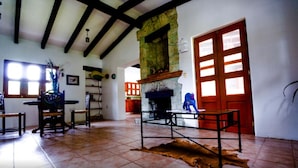 Family House, Multiple Beds, Smoking | Living area - Casa San Agustín (San Lorenzo Cacaotepec)