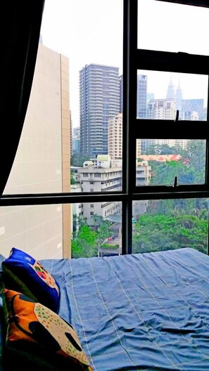 Executive Studio Suite, 1 Bedroom, Non Smoking, City View | View from room