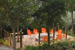 BBQ/picnic Area - Jari Inn Bistro (Ngong)
