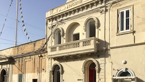 Exterior - St George Central (Santa Venera)