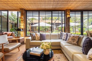 Flat-screen TV - Spa Posse do Corpo (Petrópolis)