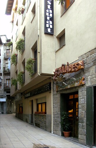 Hostal Les Collades