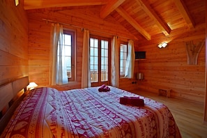 Free WiFi, bed sheets - B&B Chalet Il Picchio (Varzo)