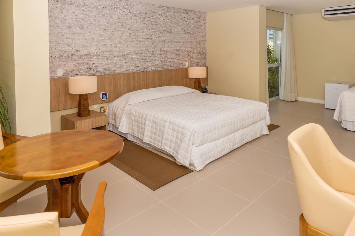 Premium bedding, minibar, in-room safe, desk