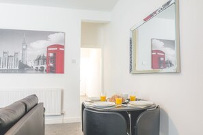 Townhome, 3 Bedrooms | Living area | Flat-screen TV