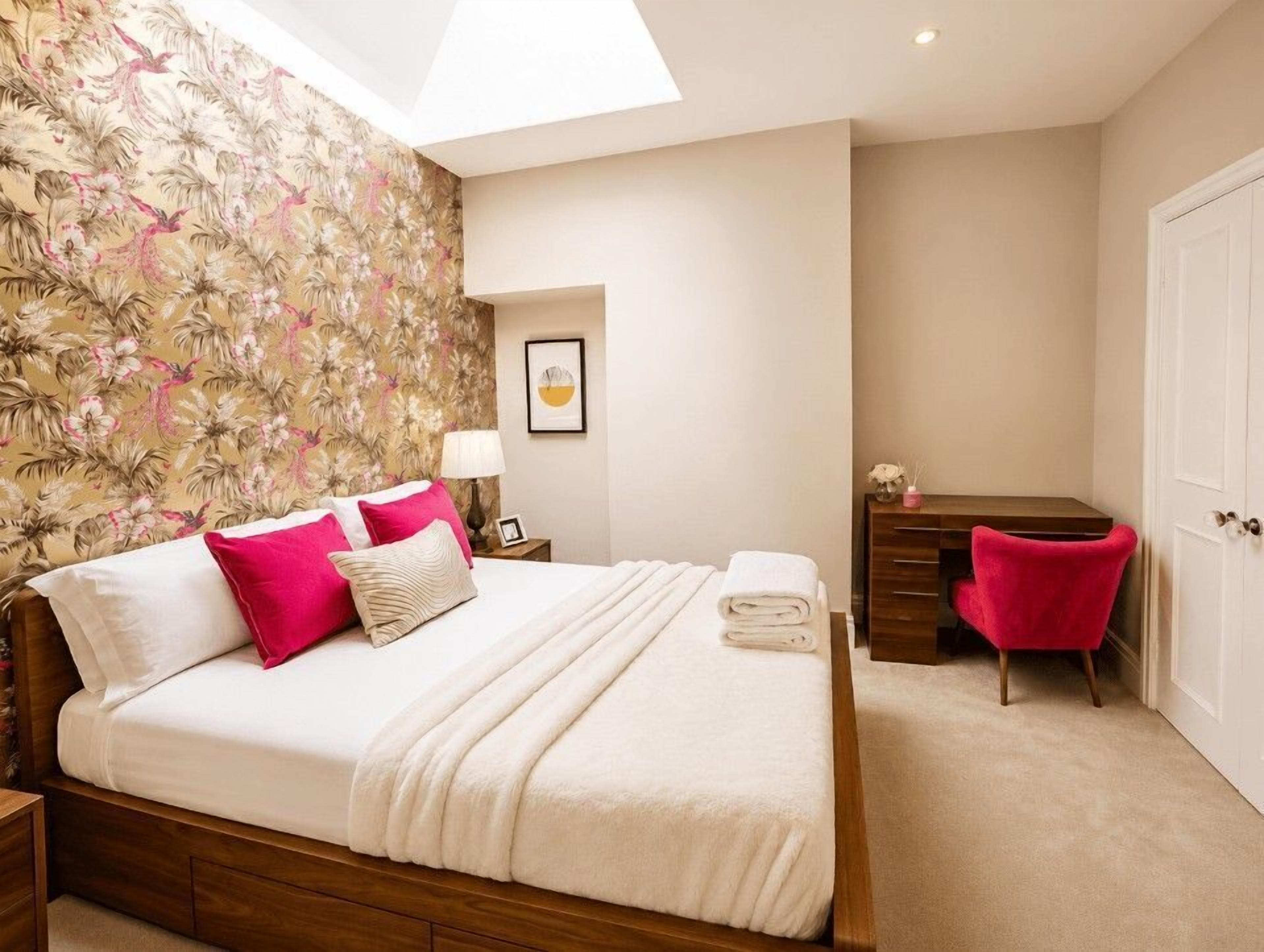 1 bedroom, WiFi (free), bed sheets