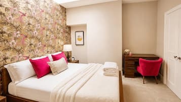 1 bedroom, WiFi (free), bed sheets