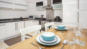 Fridge, microwave, oven, dishwasher