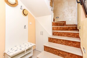 Interior - Apartment Sea View (Kotor)