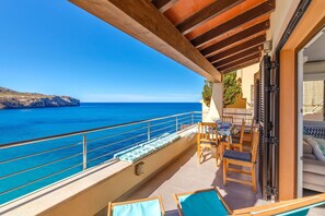 Property grounds - Holiday Apartment "Mirador" with Sea Views and Pool (Cala San Vicens)