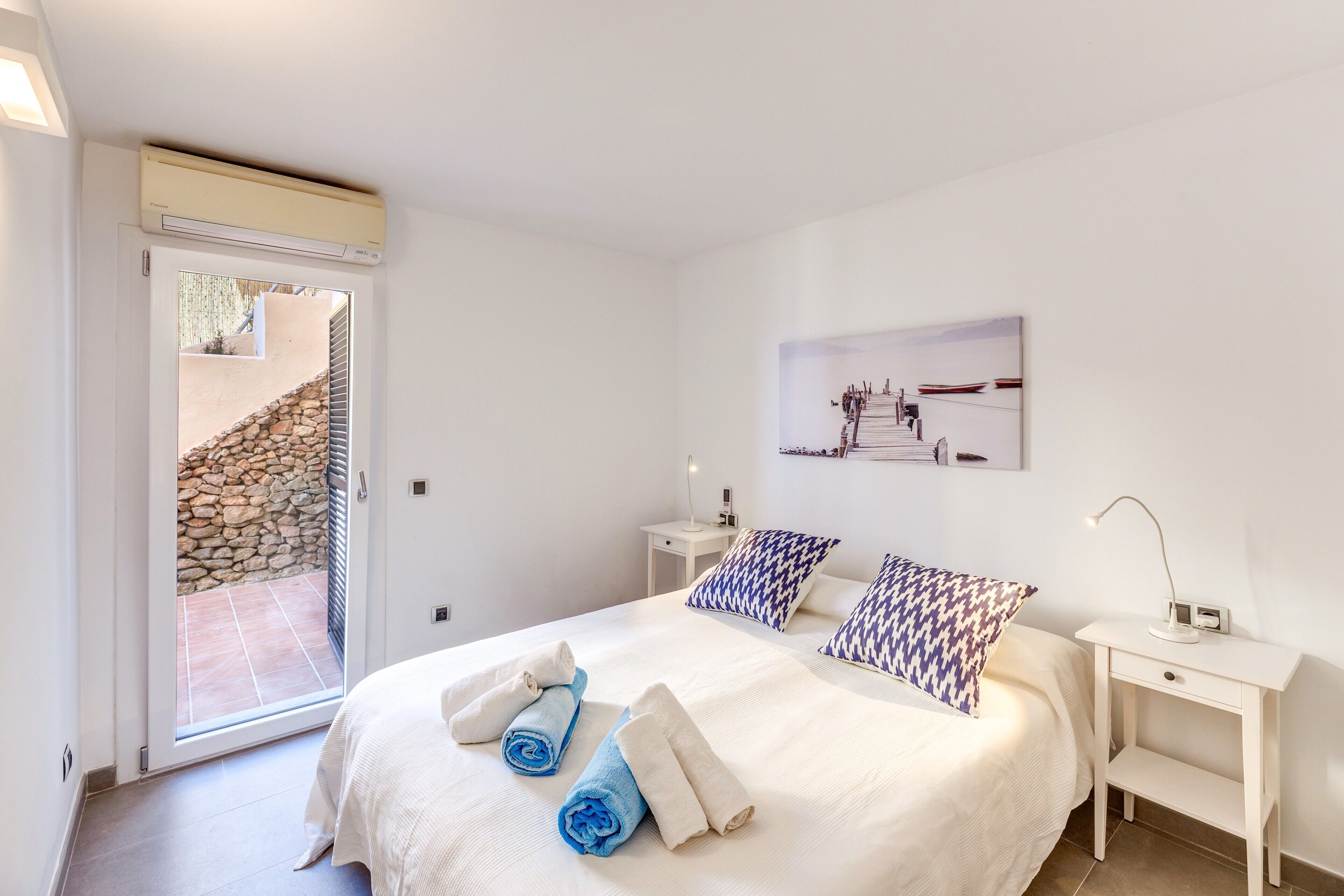 2 habitaciones, tabla de planchar con plancha y wifi gratis 