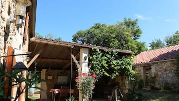 Enceinte de lâhĂ©bergement